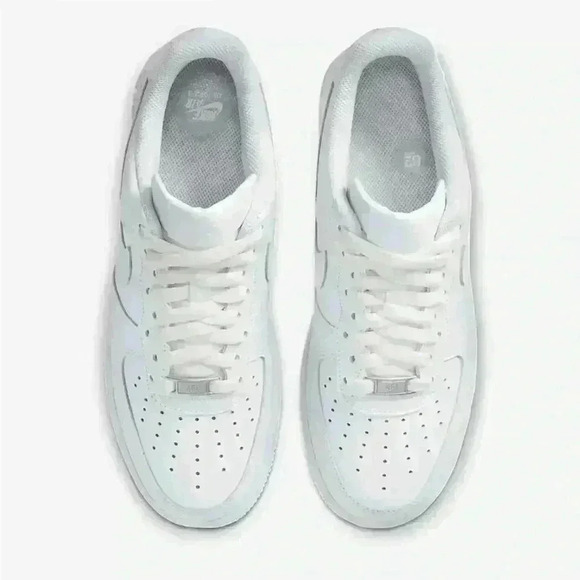 Nike Air Force 1 '07 size 8.5 - Picture 4 of 14